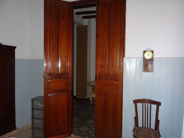 4 makuuhuone Omakotitalo myytävänä paikassa Alcalalí / Alcanalí - 189 000 € (Ref: 265136)