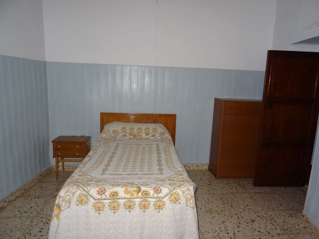 4 makuuhuone Omakotitalo myytävänä paikassa Alcalalí / Alcanalí - 189 000 € (Ref: 265136)