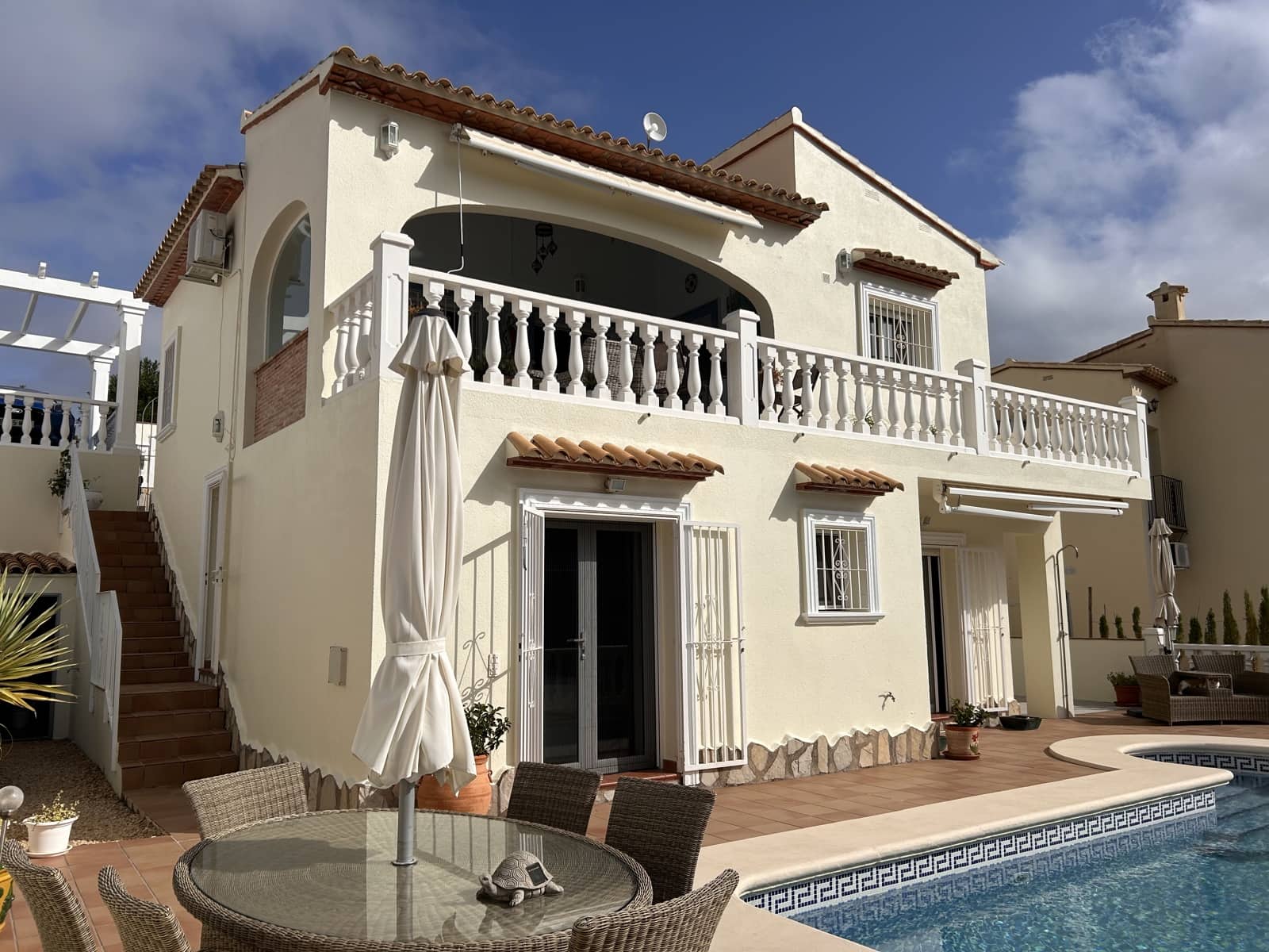 3 Zimmer Villa zu verkaufen in Parcent mit Pool Garage - 345.000 € (Ref: 283786)