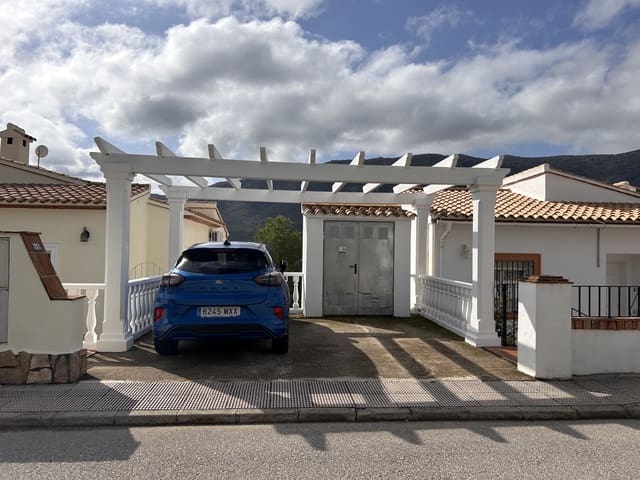 3 bedroom Villa for sale in Parcent with pool garage - € 345,000 (Ref: 283786)