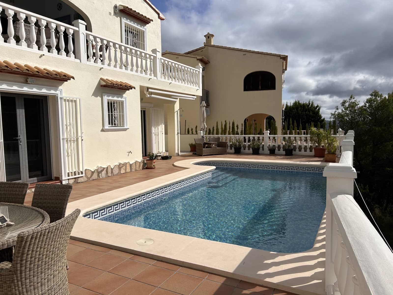 3 Zimmer Villa zu verkaufen in Parcent mit Pool Garage - 345.000 € (Ref: 283786)