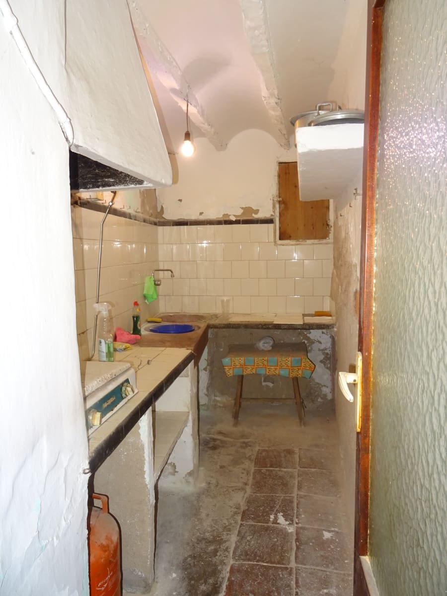 6 soveværelse Byhus til salg i Castell de Castells - € 46.000 (Ref: 283794)