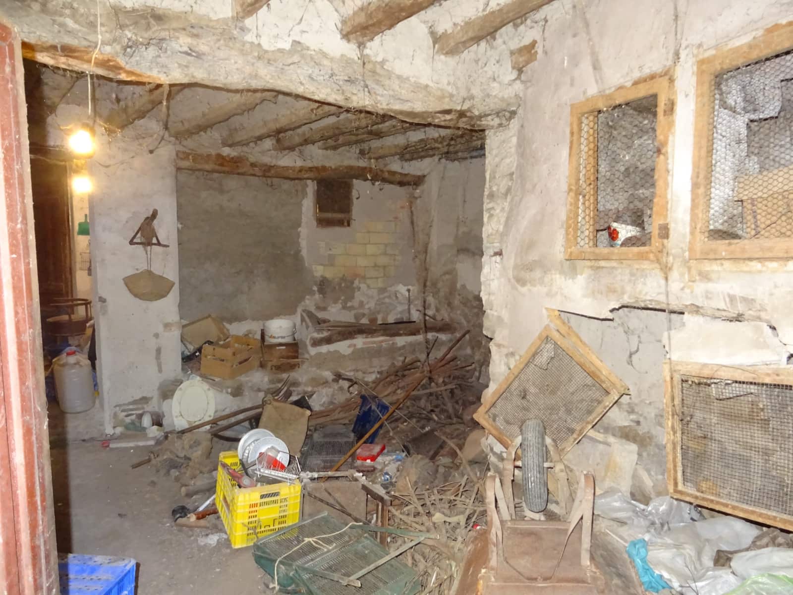 6 soveværelse Byhus til salg i Castell de Castells - € 46.000 (Ref: 283794)