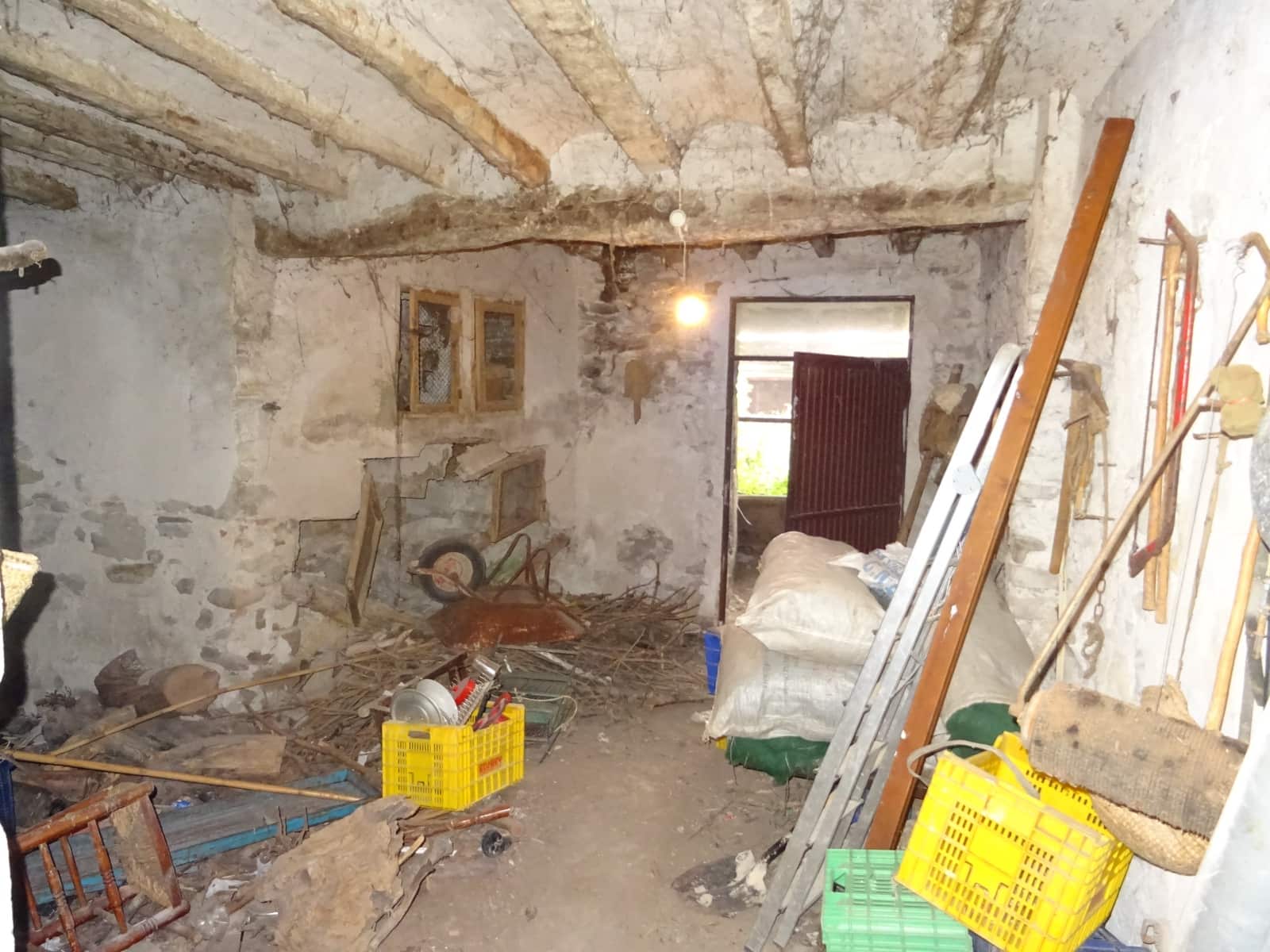 6 soveværelse Byhus til salg i Castell de Castells - € 46.000 (Ref: 283794)