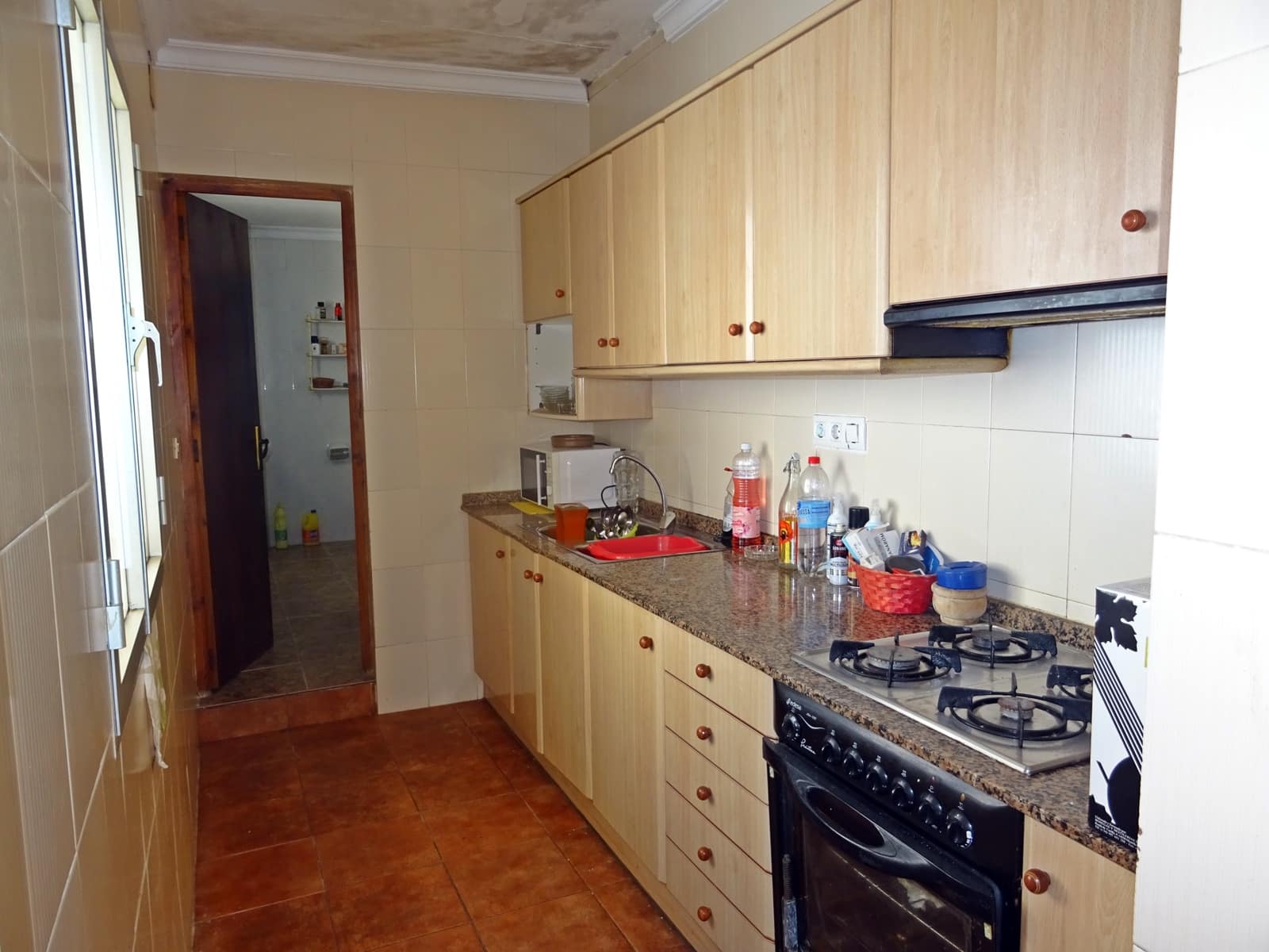 5 bedroom Townhouse for sale in Orba - € 165,000 (Ref: 714513)