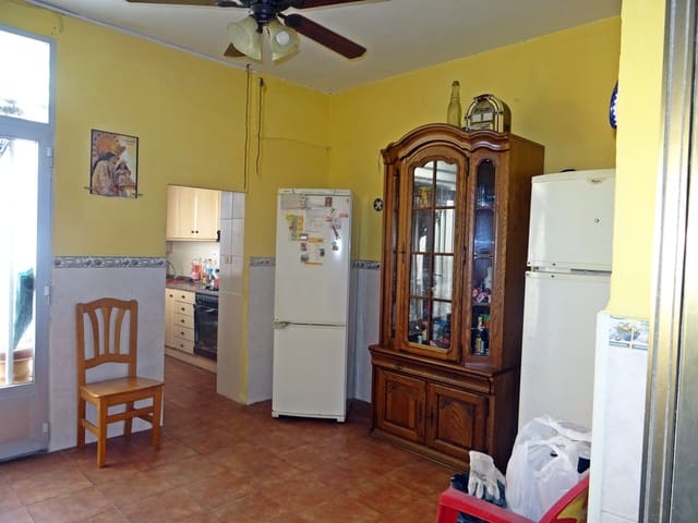 5 makuuhuone Omakotitalo myytävänä paikassa Orba - 165 000 € (Ref: 714513)