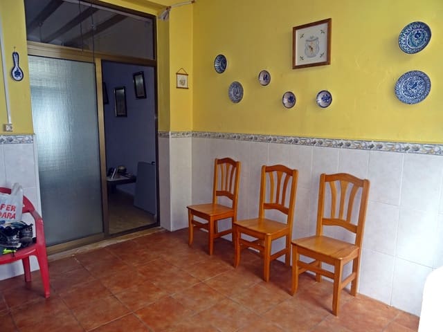 5 makuuhuone Omakotitalo myytävänä paikassa Orba - 165 000 € (Ref: 714513)