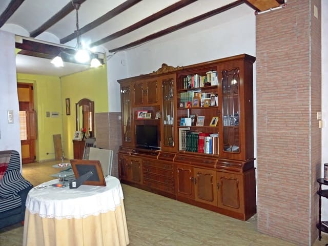 5 makuuhuone Omakotitalo myytävänä paikassa Orba - 165 000 € (Ref: 714513)