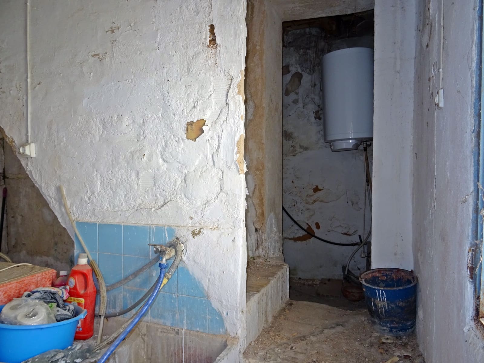 5 bedroom Townhouse for sale in Orba - € 165,000 (Ref: 714513)