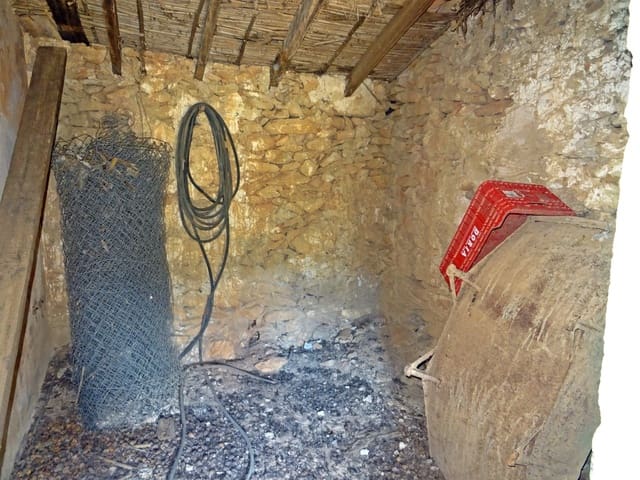 2 soveværelse Finca/Landehus til salg i Llíber - € 50.000 (Ref: 714516)