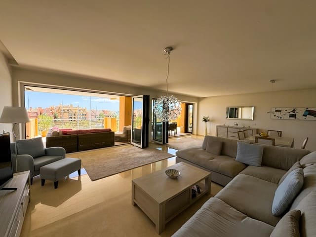 4 soveværelse Lejlighed til salg i Puerto de Sotogrande - La Marina, San Roque med swimmingpool garage - € 1.450.000 (Ref: 9735921)