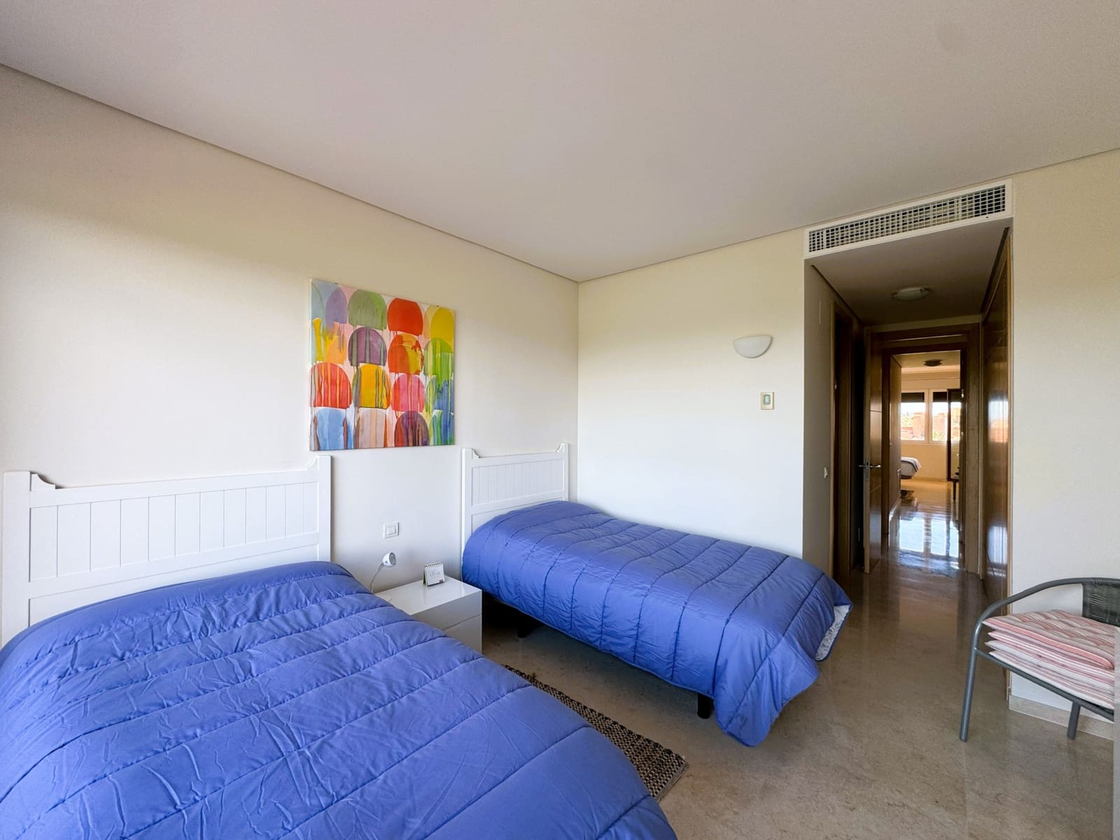 4 sypialnia Apartament na sprzedaż w Sotogrande z basenem garażem - 1 450 000 € (Ref: 9735921)