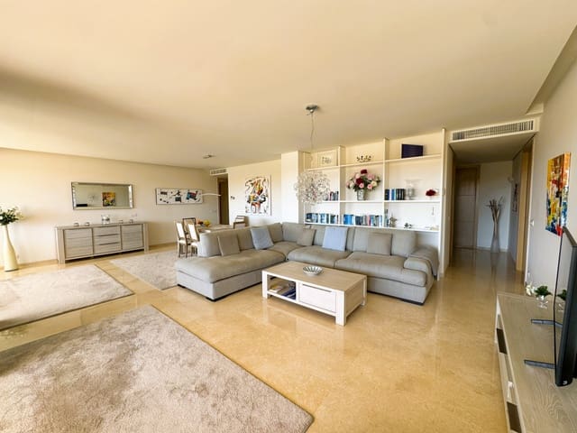 4 soveværelse Lejlighed til salg i Puerto de Sotogrande - La Marina, San Roque med swimmingpool garage - € 1.450.000 (Ref: 9735921)