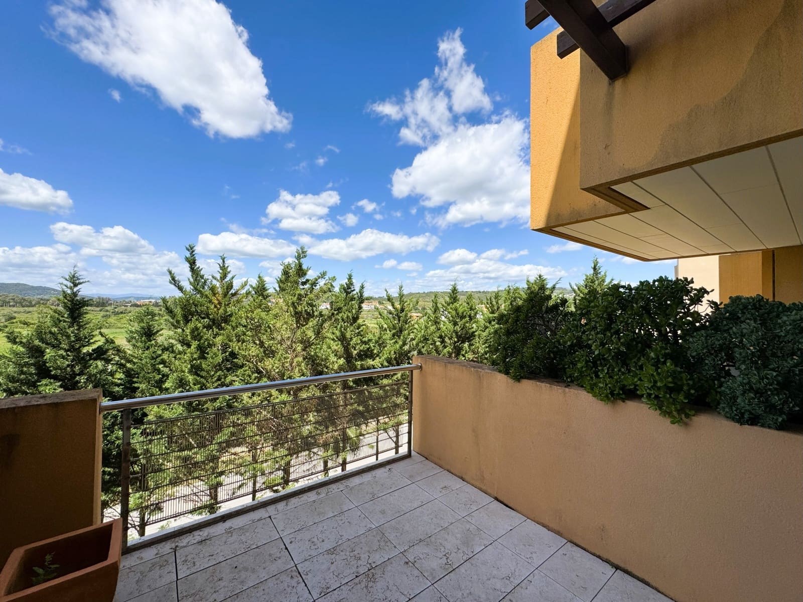 4 sypialnia Apartament na sprzedaż w Sotogrande z basenem garażem - 1 450 000 € (Ref: 9735921)