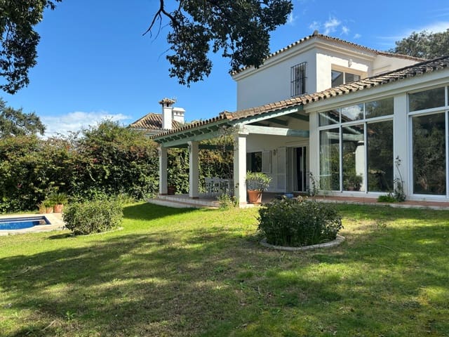 4 chambre Villa/Maison à vendre à Sotogrande Alto, San Roque avec piscine garage - 1 190 000 € (Ref: 9735922)