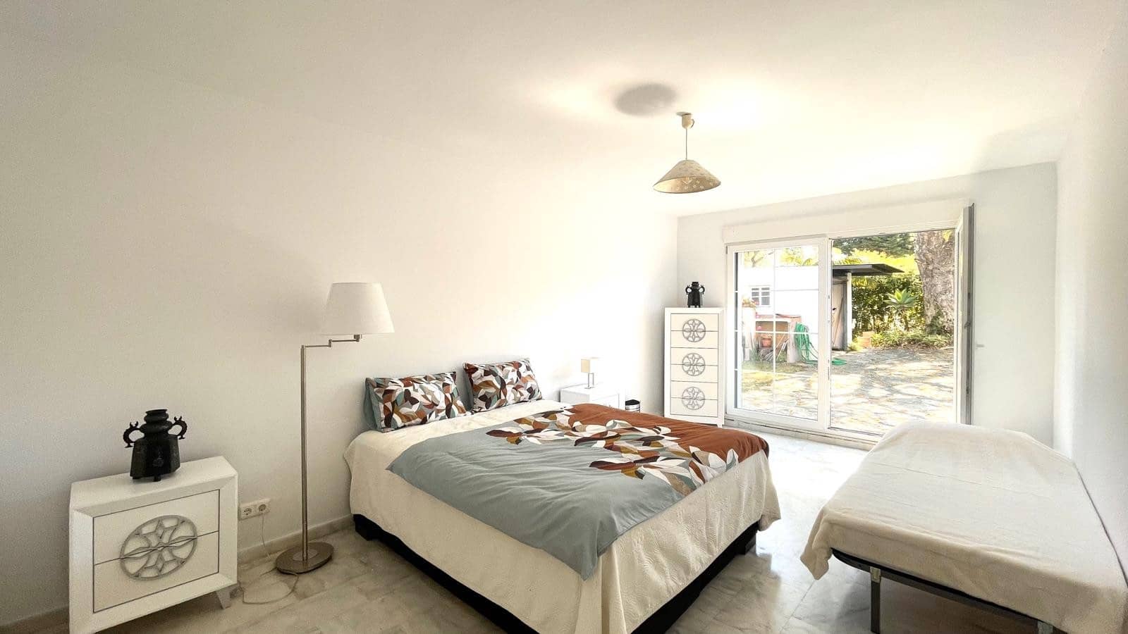 4 chambre Villa/Maison à vendre à Sotogrande avec piscine garage - 1 190 000 € (Ref: 9735922)