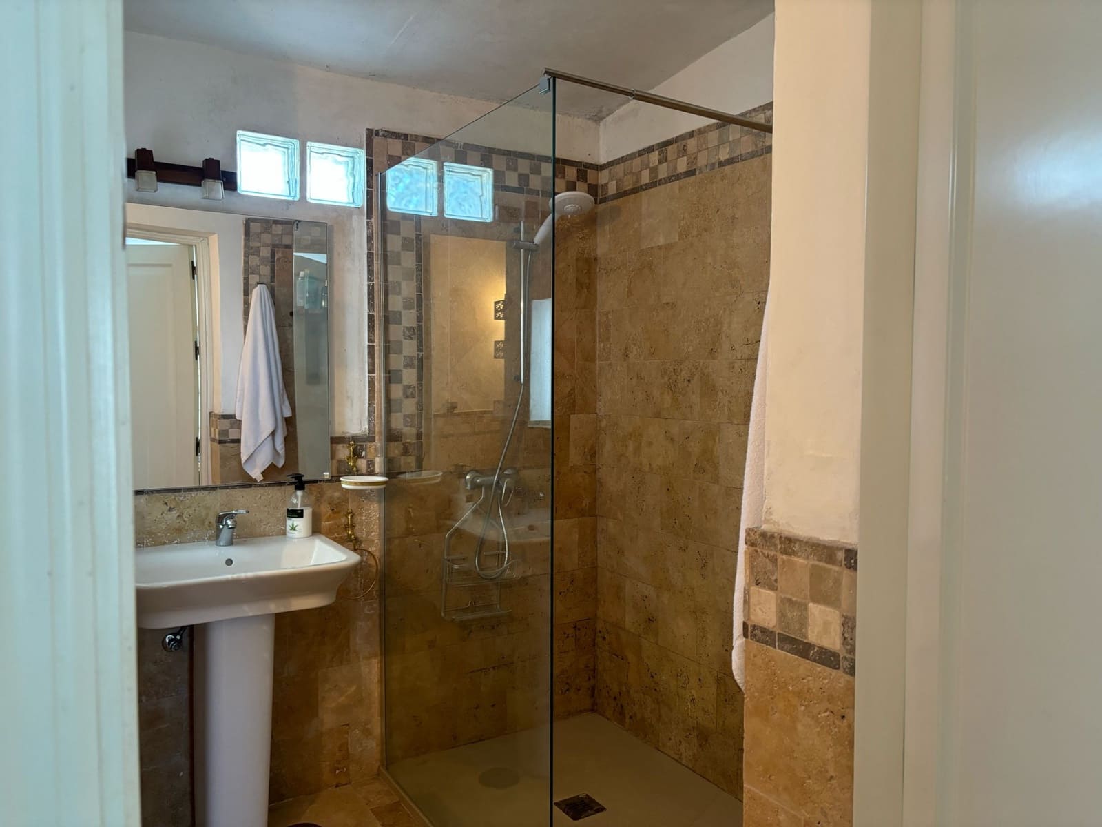 4 chambre Villa/Maison à vendre à Sotogrande avec piscine garage - 1 190 000 € (Ref: 9735922)