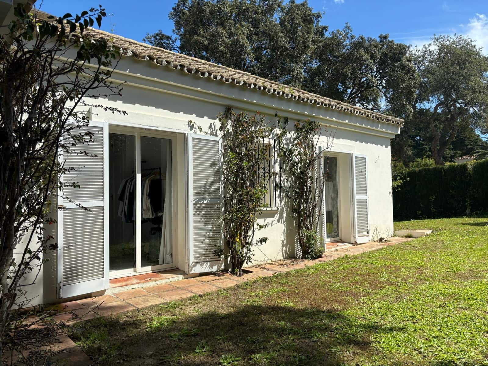 4 chambre Villa/Maison à vendre à Sotogrande avec piscine garage - 1 190 000 € (Ref: 9735922)