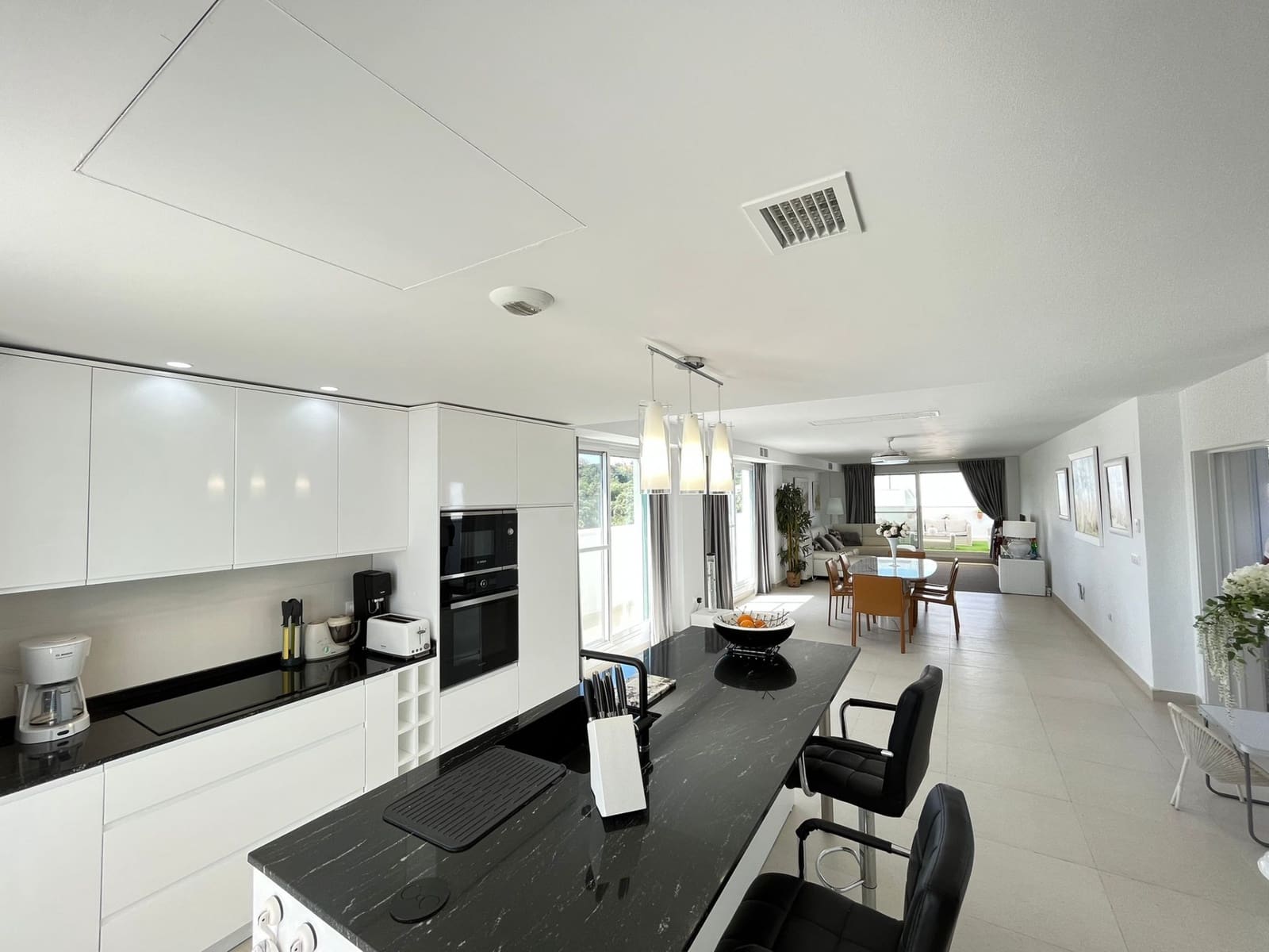 3 slaapkamer Penthouse te koop in Sotogrande met zwembad garage - € 745.000 (Ref: 9735923)