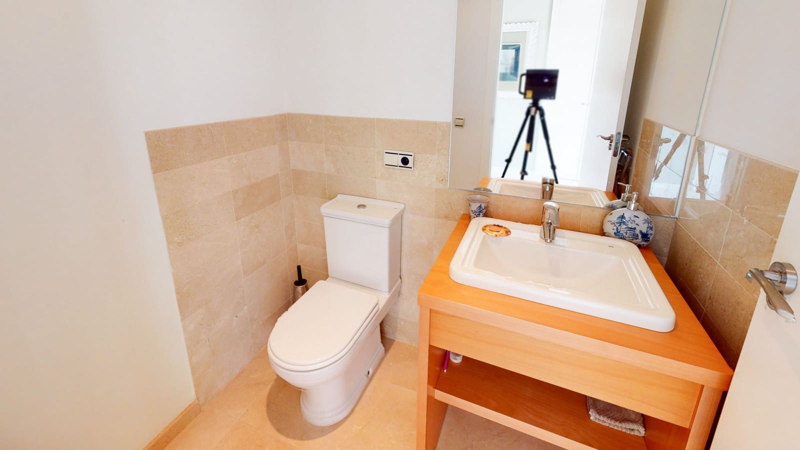 7 soverom Villa til salgs i Sotogrande med svømmebasseng garasje - € 1 450 000 (Ref: 9735926)