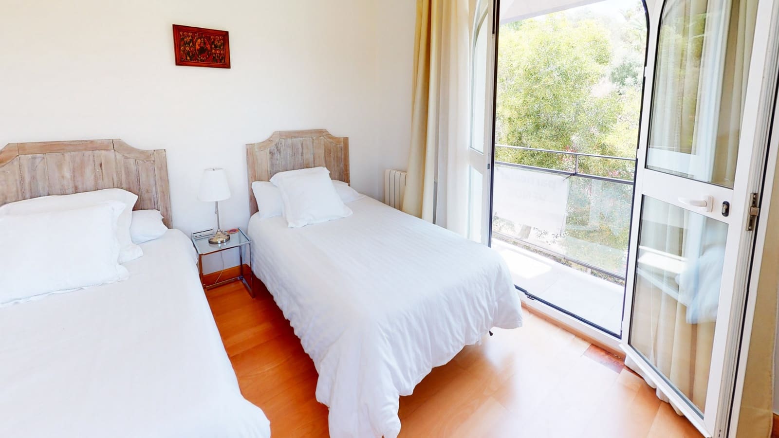 7 soverom Villa til salgs i Sotogrande med svømmebasseng garasje - € 1 450 000 (Ref: 9735926)