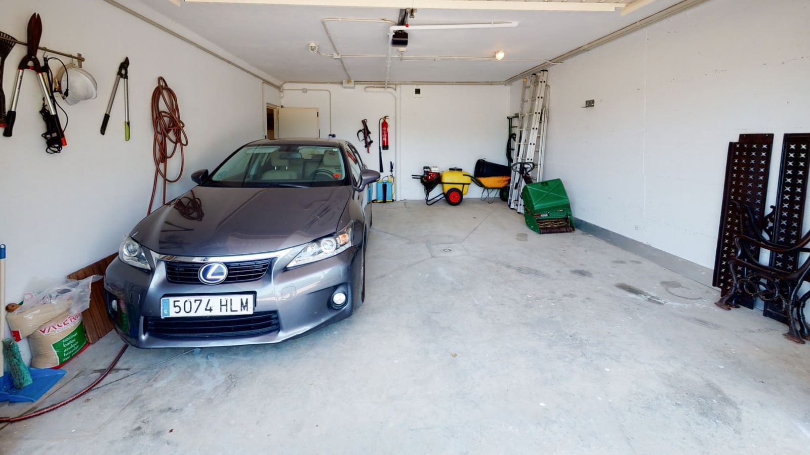 7 soverom Villa til salgs i Sotogrande med svømmebasseng garasje - € 1 450 000 (Ref: 9735926)