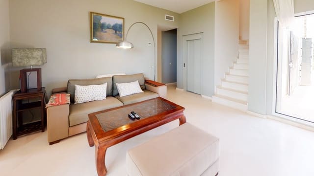 7 soverom Villa til salgs i Sotogrande Alto, San Roque med svømmebasseng garasje - € 1 450 000 (Ref: 9735926)