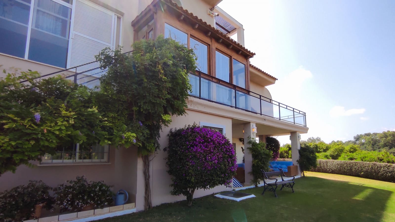 7 soverom Villa til salgs i Sotogrande med svømmebasseng garasje - € 1 450 000 (Ref: 9735926)