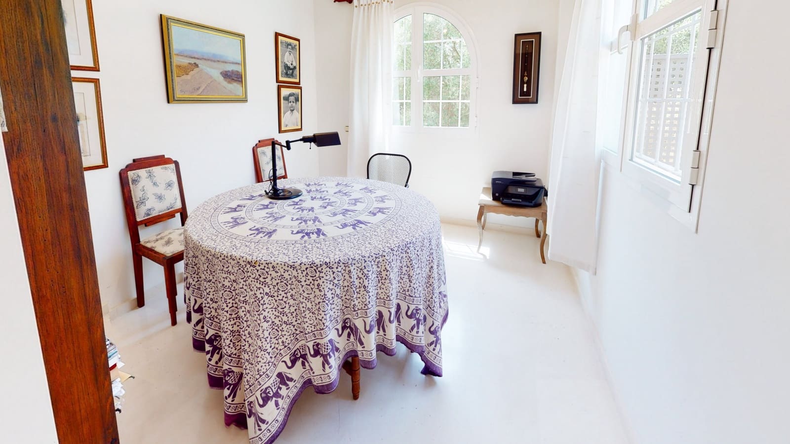 7 soverom Villa til salgs i Sotogrande med svømmebasseng garasje - € 1 450 000 (Ref: 9735926)