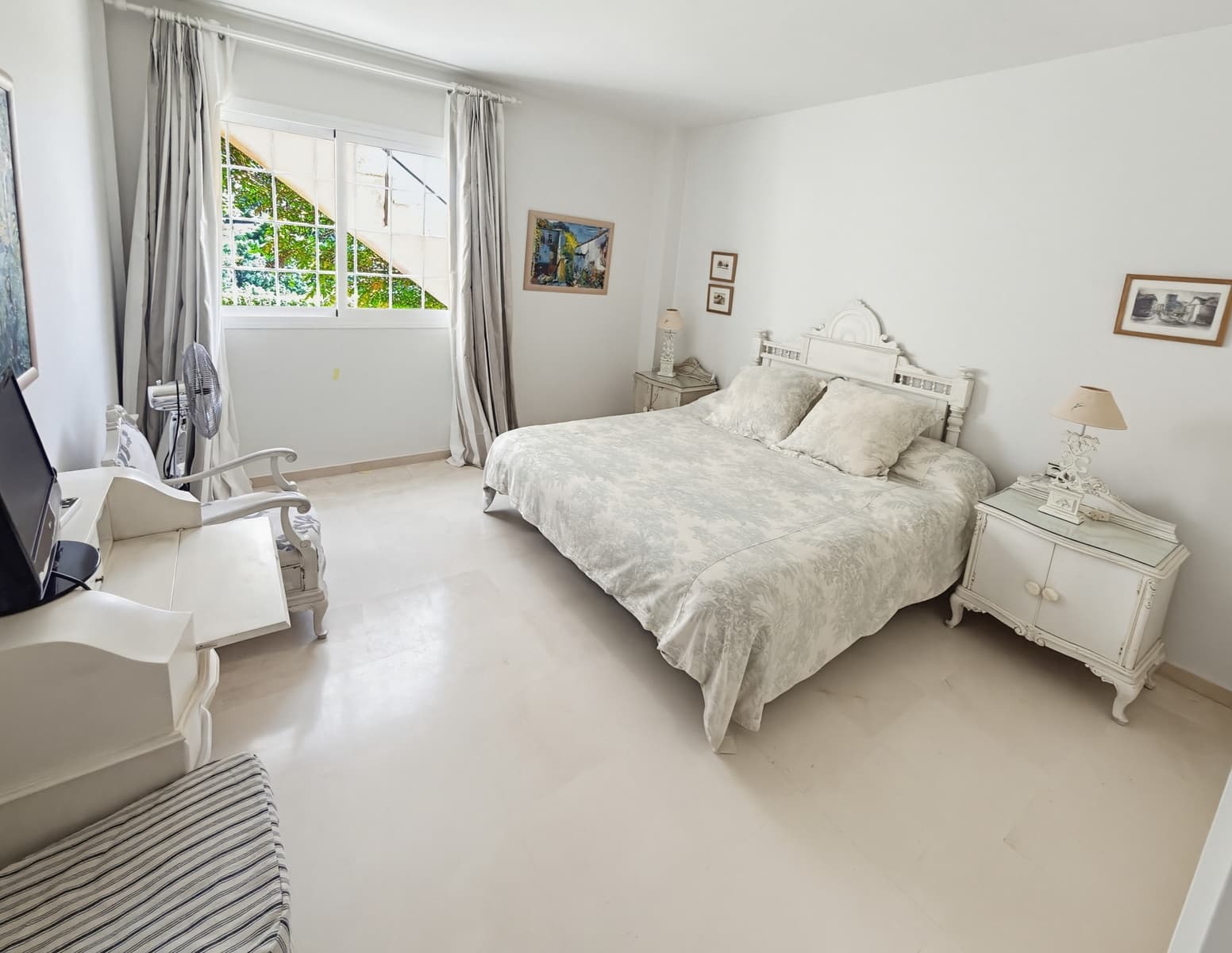 7 bedroom Villa for sale in Sotogrande with pool garage - € 1,450,000 (Ref: 9735926)