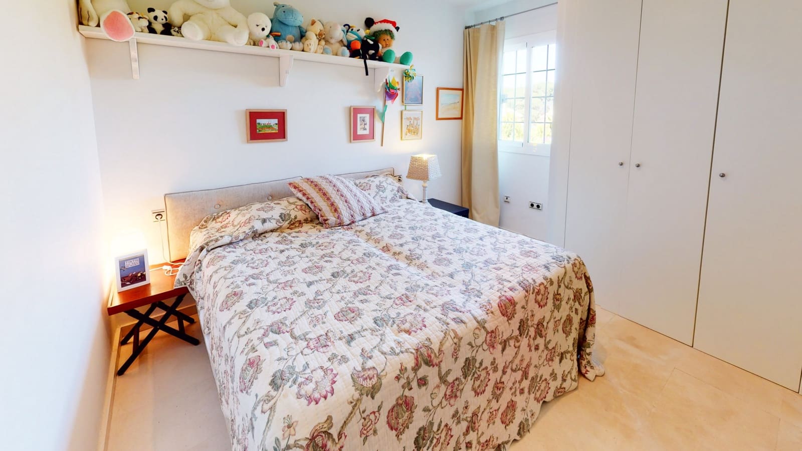 7 bedroom Villa for sale in Sotogrande with pool garage - € 1,450,000 (Ref: 9735926)