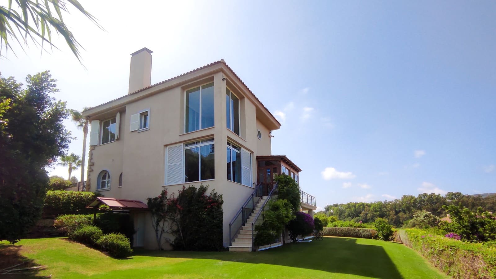 7 bedroom Villa for sale in Sotogrande with pool garage - € 1,450,000 (Ref: 9735926)