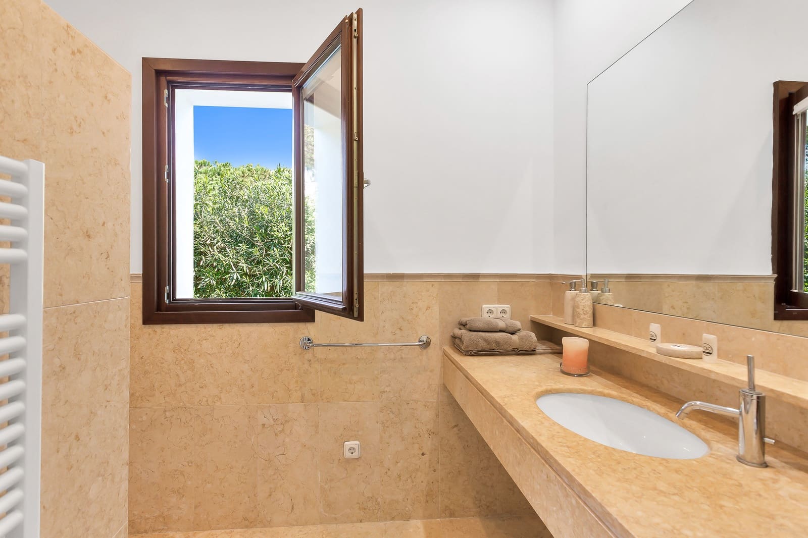 5 chambre Villa/Maison à vendre à Sotogrande avec piscine garage - 2 250 000 € (Ref: 9741606)