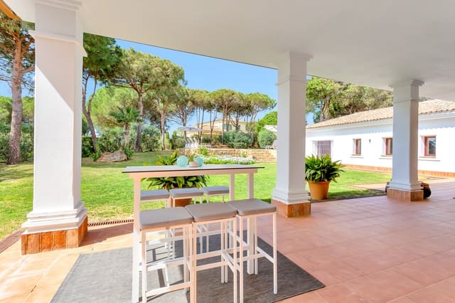 5 chambre Villa/Maison à vendre à Sotogrande, San Roque avec piscine garage - 2 250 000 € (Ref: 9741606)