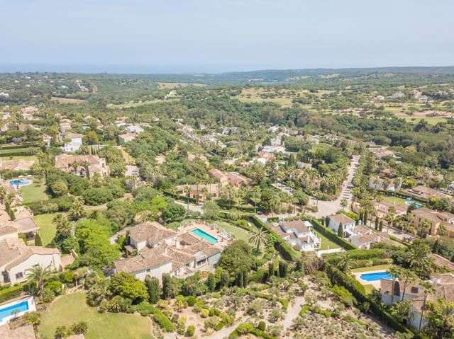 9 sovrum Villa till salu i Sotogrande med pool garage - 3 600 000 € (Ref: 9741607)