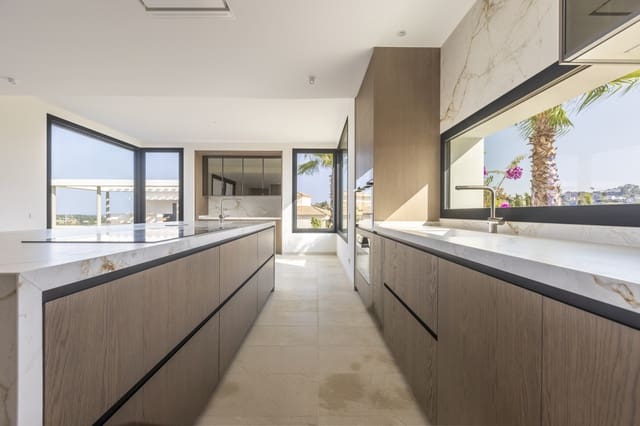 8 sypialnia Willa na sprzedaż w Sotogrande, San Roque z basenem garażem - 6 950 000 € (Ref: 9741610)