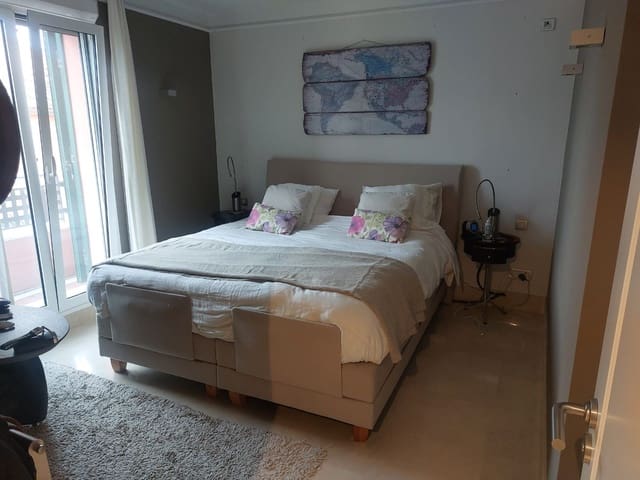 3 quarto Penthouse para venda em Sotogrande, San Roque com garagem - 2 300 000 € (Ref: 9741614)