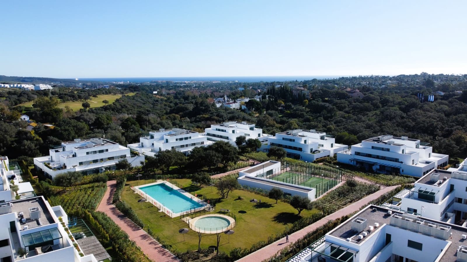 3 chambre Appartement à vendre à Sotogrande avec piscine garage - 795 000 € (Ref: 9777843)