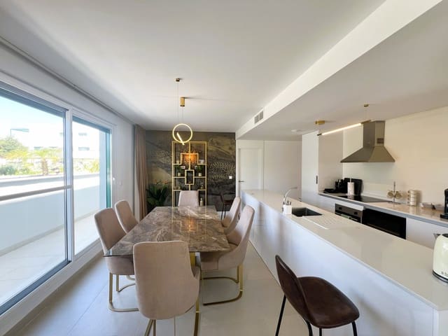 3 chambre Appartement à vendre à Sotogrande, San Roque avec piscine garage - 795 000 € (Ref: 9777843)