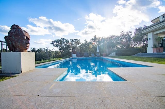 6 chambre Villa/Maison à vendre à San Roque avec piscine garage - 2 500 000 € (Ref: 9817861)