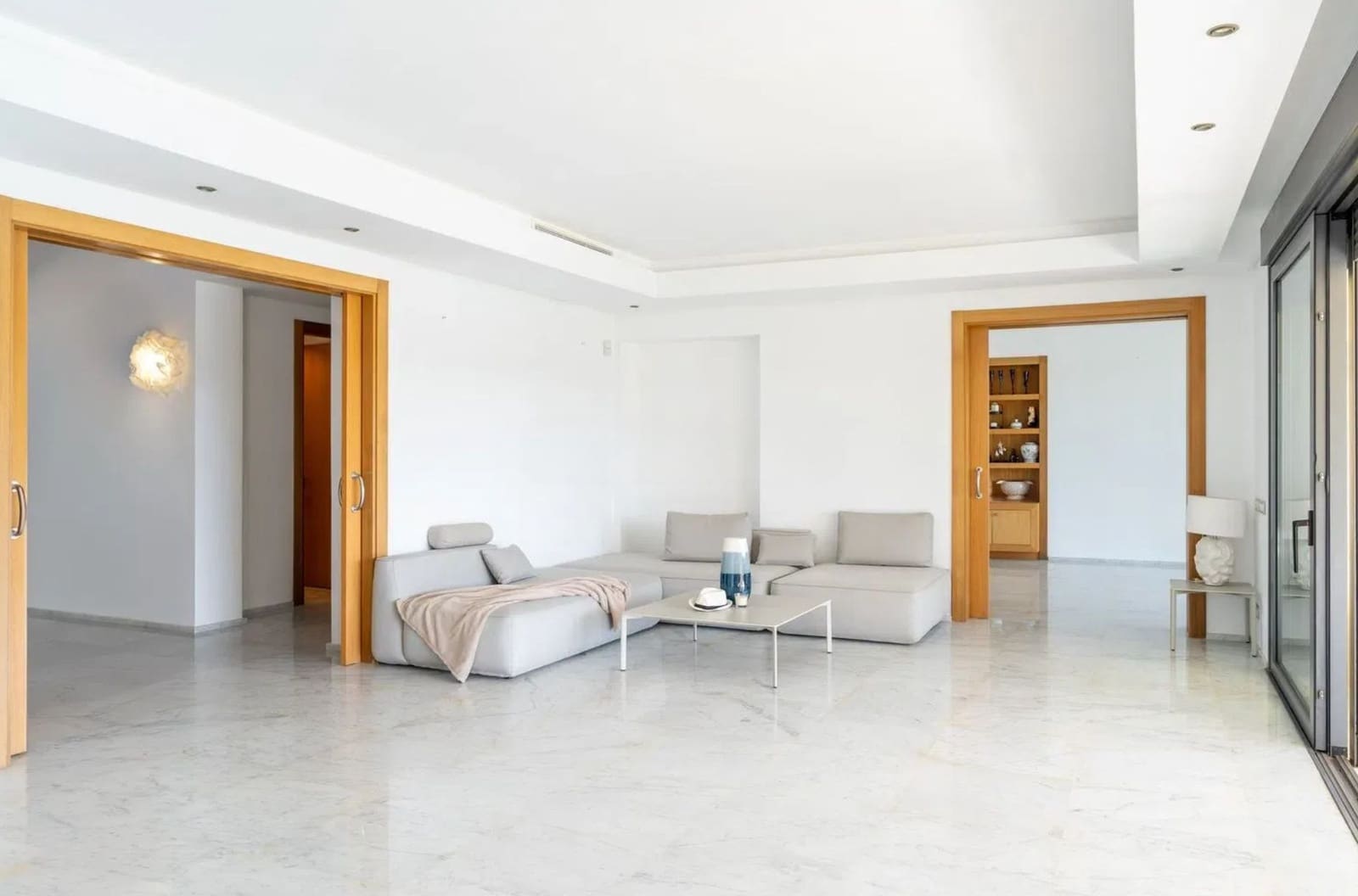 6 chambre Villa/Maison à vendre à San Roque avec piscine garage - 2 500 000 € (Ref: 9817861)