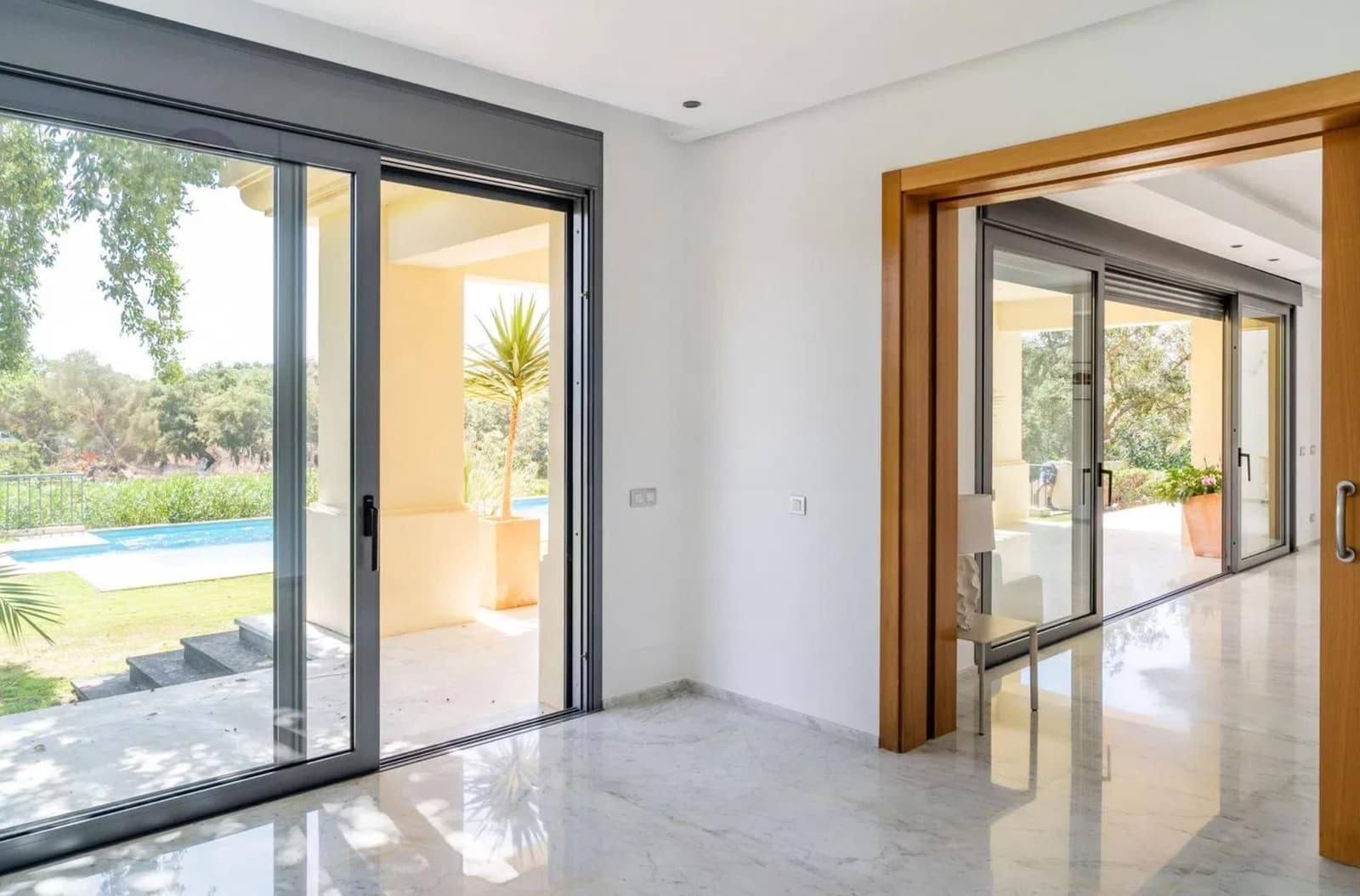 6 chambre Villa/Maison à vendre à San Roque avec piscine garage - 2 500 000 € (Ref: 9817861)