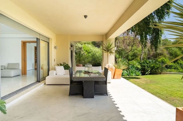 6 chambre Villa/Maison à vendre à San Roque avec piscine garage - 2 500 000 € (Ref: 9817861)