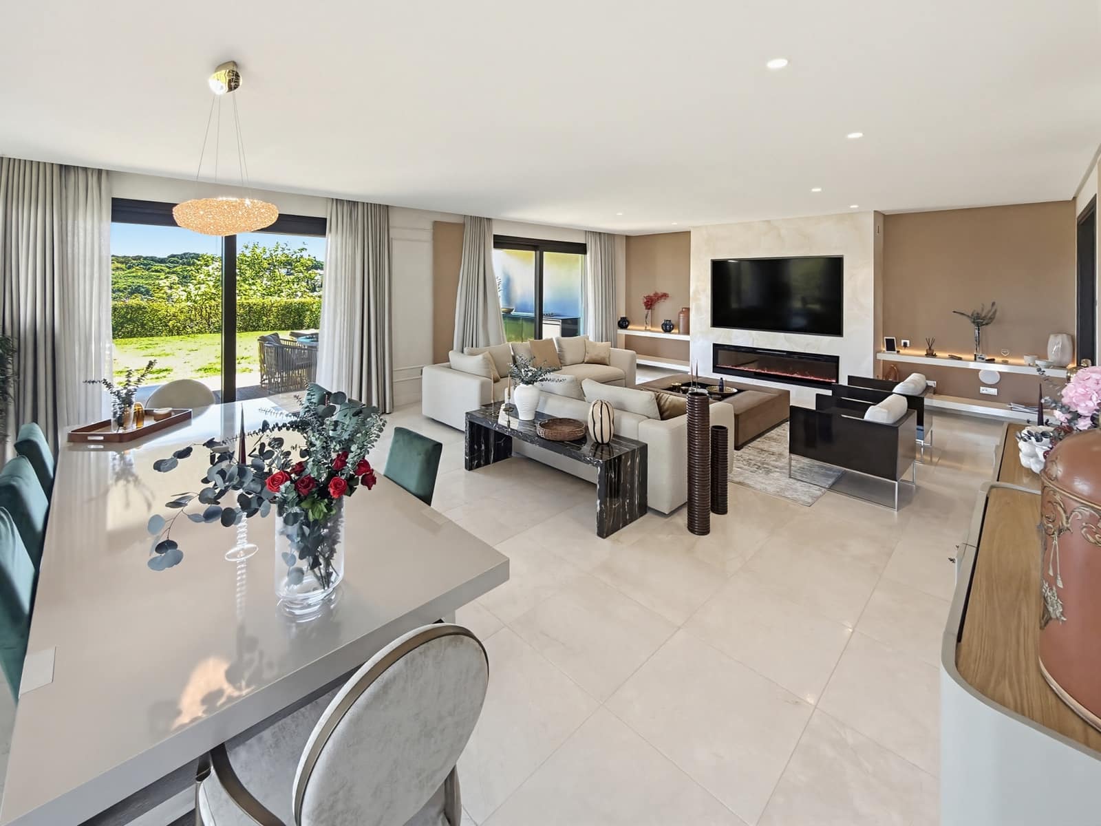 4 Zimmer Apartment zu verkaufen in Sotogrande mit Garage - 2.690.000 € (Ref: 9817863)