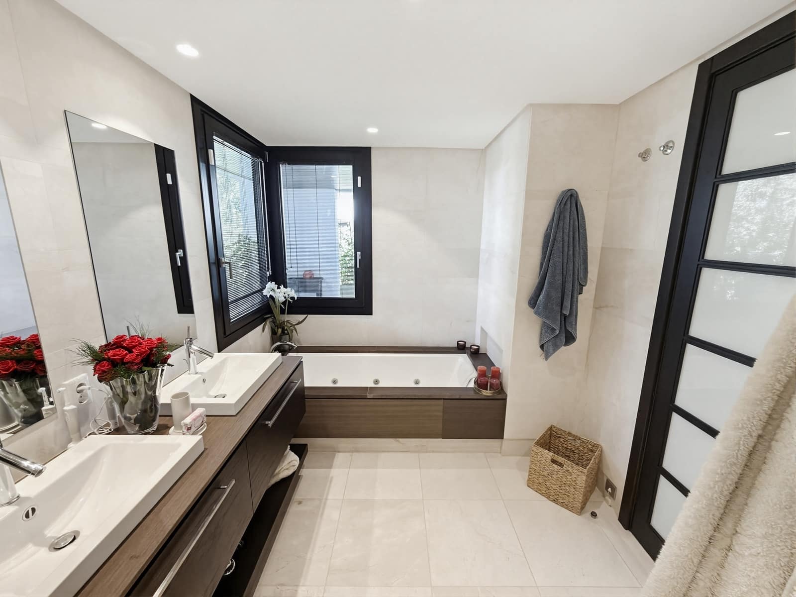 4 Zimmer Apartment zu verkaufen in Sotogrande mit Garage - 2.690.000 € (Ref: 9817863)
