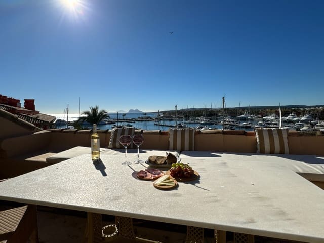 4 sovrum Takvåning till salu i Sotogrande, San Roque med garage - 1 650 000 € (Ref: 9817866)