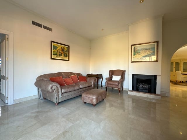 4 sovrum Takvåning till salu i Sotogrande, San Roque med garage - 1 650 000 € (Ref: 9817866)
