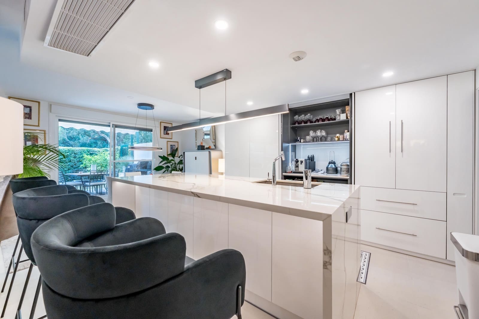 3 soveværelse Lejlighed til salg i Sotogrande med swimmingpool garage - € 880.000 (Ref: 9817870)