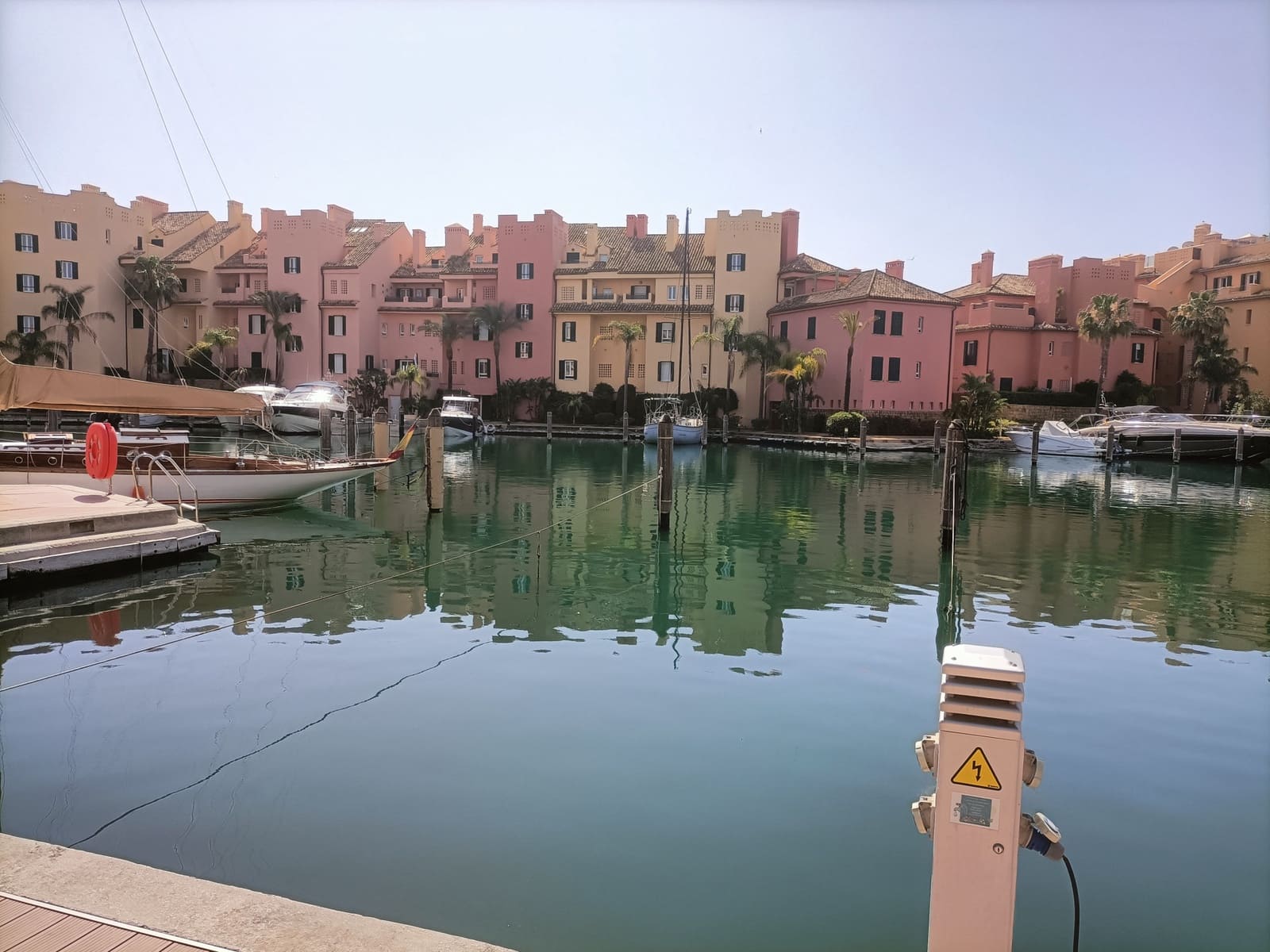 Commercieel te koop in Sotogrande - € 350.000 (Ref: 9817872)