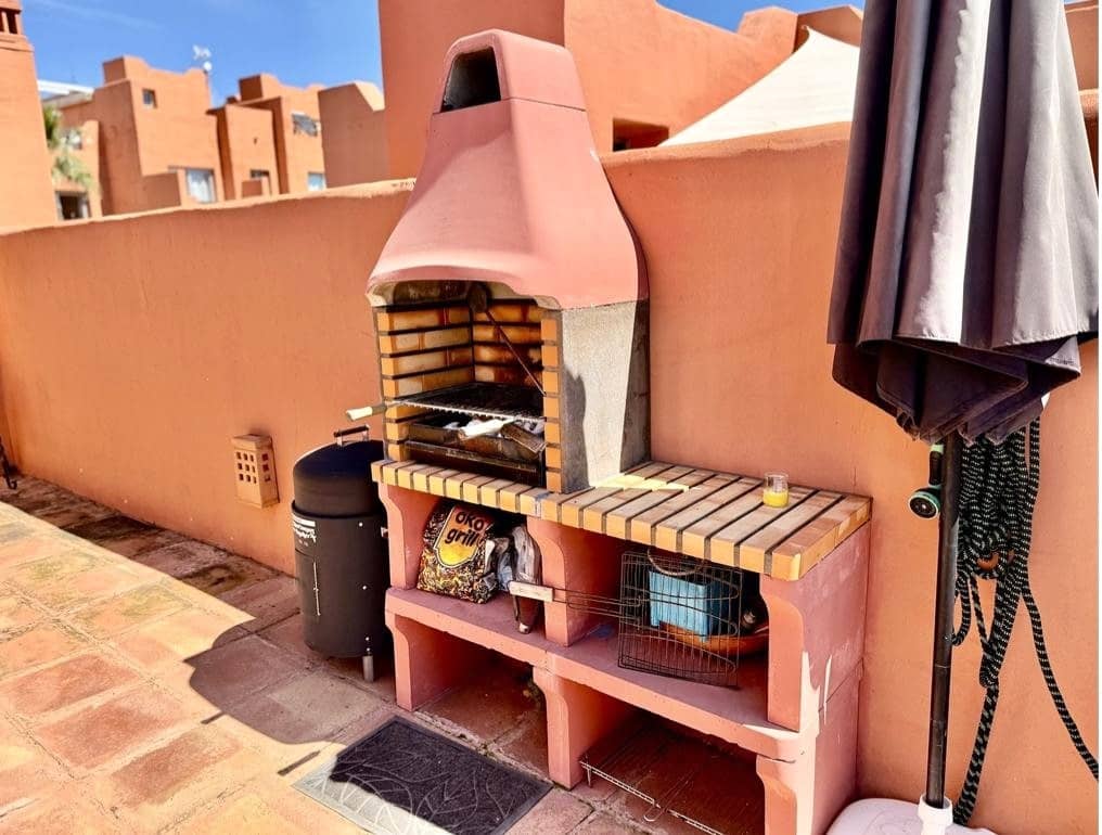 3 quarto Moradia Geminada para venda em Manilva com piscina - 525 000 € (Ref: 9859677)